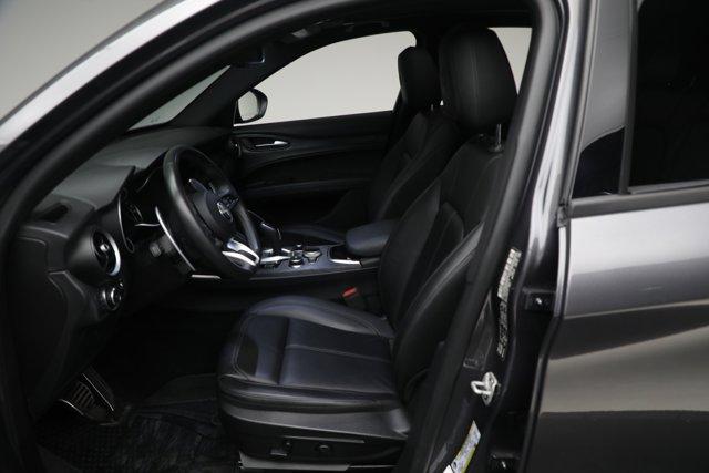 Photo of 2022 Gray Alfa Romeo Stelvio