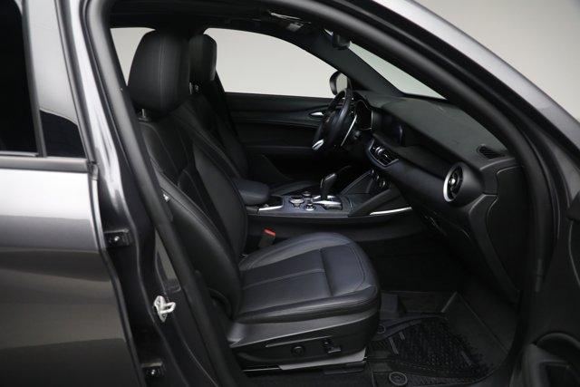 Photo of 2022 Gray Alfa Romeo Stelvio