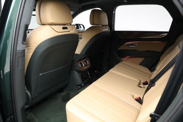 Photo of 2025 Verdant Metallic Bentley Bentayga