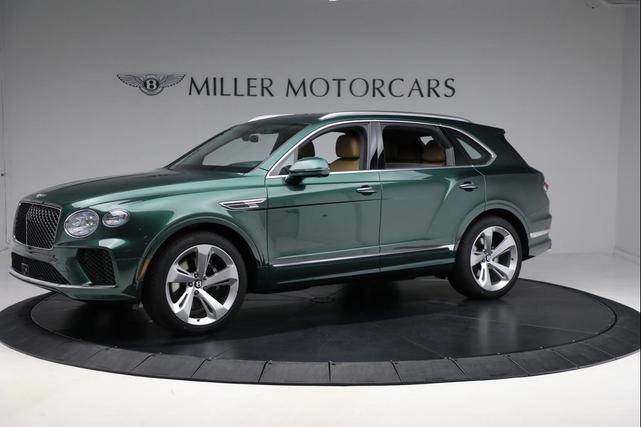 Photo of 2025 Verdant Metallic Bentley Bentayga