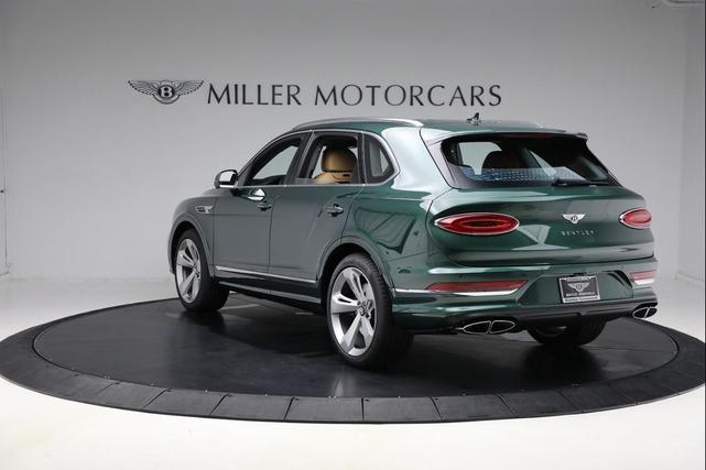 Photo of 2025 Verdant Metallic Bentley Bentayga