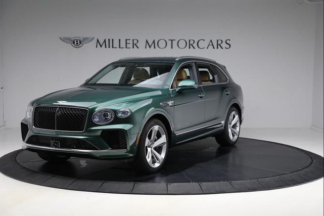 Photo of 2025 Verdant Metallic Bentley Bentayga
