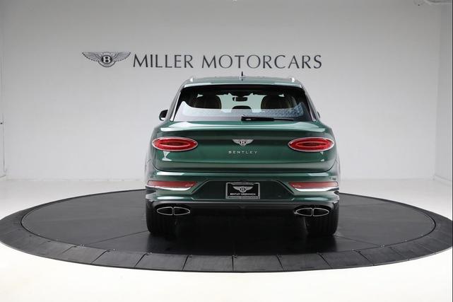 Photo of 2025 Verdant Metallic Bentley Bentayga