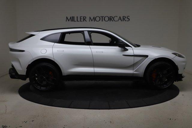 Photo of 2025 Zenith White Aston Martin DBX