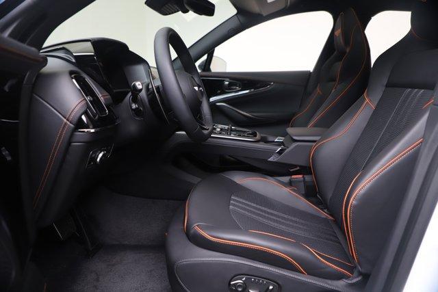Photo of 2025 Zenith White Aston Martin DBX