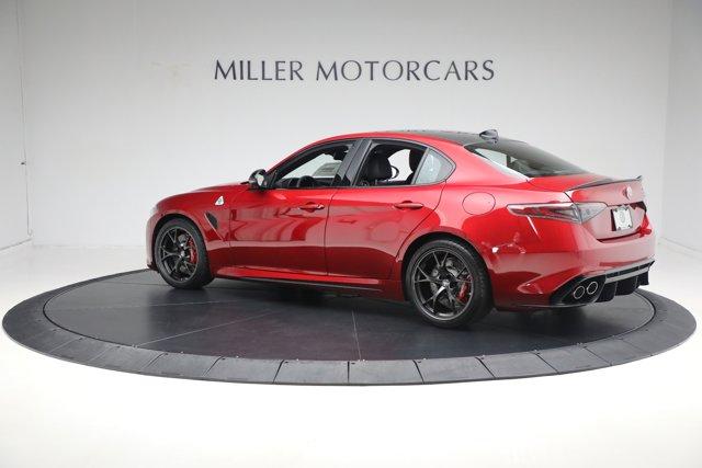Photo of 2024 Rosso Etna Alfa Romeo Giulia