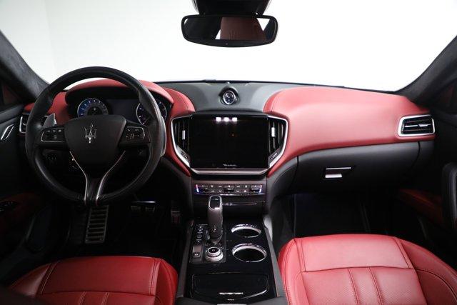 Photo of 2022 Nero Ribelle Metallic Maserati Ghibli