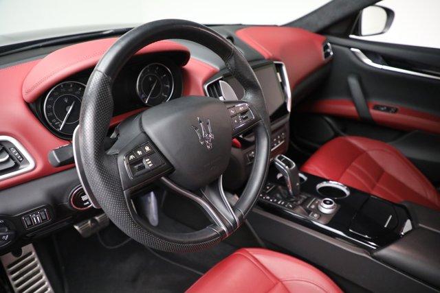 Photo of 2022 Nero Ribelle Metallic Maserati Ghibli