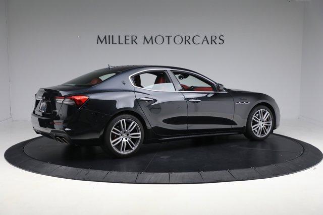 Photo of 2022 Nero Ribelle Metallic Maserati Ghibli