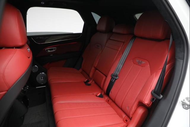 Photo of 2025 Glacier White Solid Bentley Bentayga