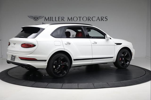 Photo of 2025 Glacier White Solid Bentley Bentayga