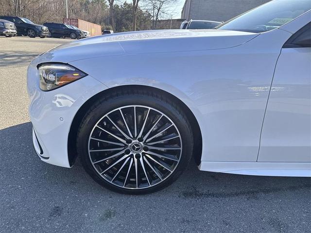 Photo of 2025 MANUFAKTUR Moonlight White Metallic Mercedes-Benz C-Class