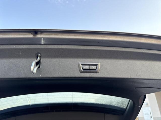 Photo of 2023 Skyscraper Gray Metallic BMW X3