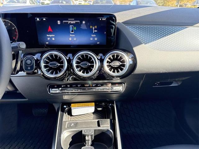 Photo of 2025 Polar White Mercedes-Benz GLA 250