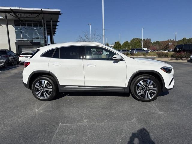 Photo of 2025 Polar White Mercedes-Benz GLA 250