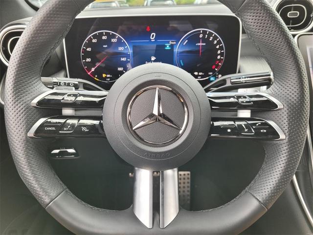 Photo of 2025 Polar White Mercedes-Benz GLC 350e