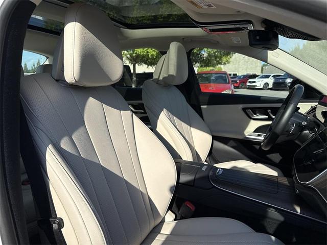 Photo of 2025 Polar White Mercedes-Benz E-Class