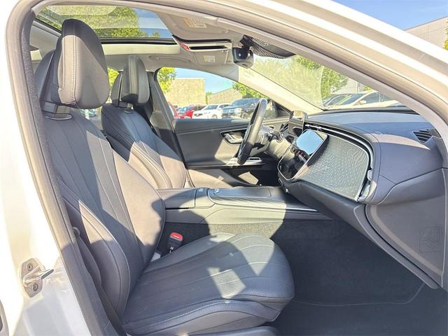 Photo of 2025 Polar White Mercedes-Benz E-Class