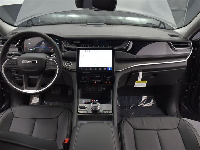 Photo of 2024 Baltic Gray Metallic Clearcoat Jeep Grand Cherokee 4xe