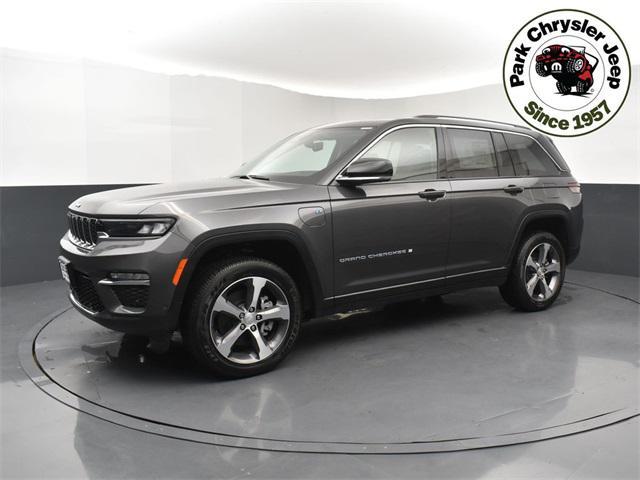 Photo of 2024 Baltic Gray Metallic Clearcoat Jeep Grand Cherokee 4xe