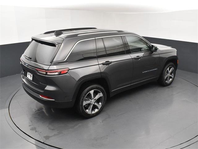 Photo of 2024 Baltic Gray Metallic Clearcoat Jeep Grand Cherokee 4xe