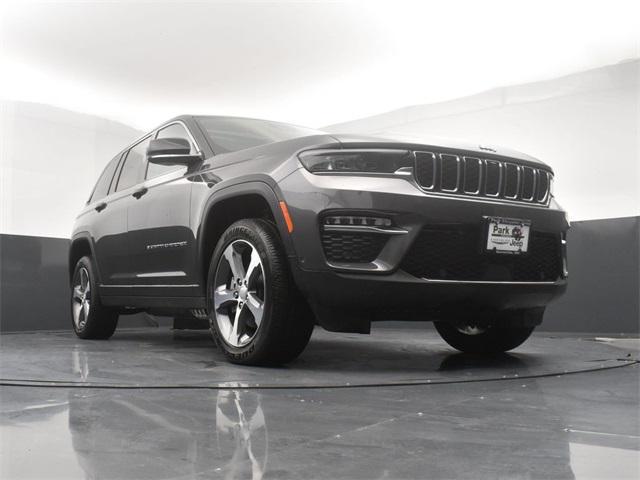 Photo of 2024 Baltic Gray Metallic Clearcoat Jeep Grand Cherokee 4xe