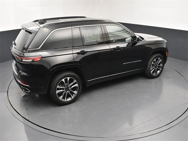 Photo of 2024 Diamond Black Crystal Pearlcoat Jeep Grand Cherokee 4xe