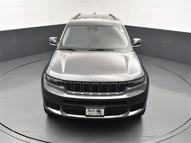 Photo of 2021 Baltic Gray Metallic Clearcoat Jeep Grand Cherokee L