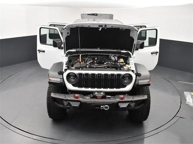 Photo of 2024 Bright White Clearcoat Jeep Wrangler
