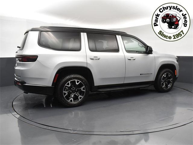 Photo of 2025 Silver Zynith Jeep Wagoneer