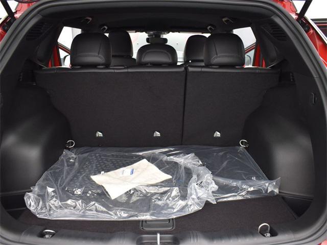 Photo of 2025 Red Hot Pearlcoat Jeep Compass