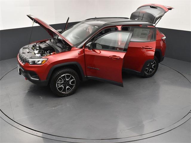 Photo of 2025 Red Hot Pearlcoat Jeep Compass
