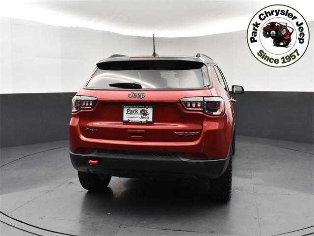 Photo of 2025 Red Hot Pearlcoat Jeep Compass