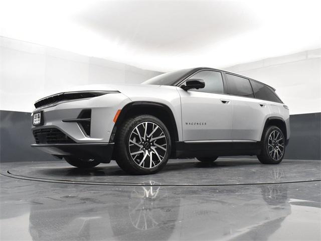 Photo of 2025 Silver Zynith Clearcoat Jeep Wagoneer S
