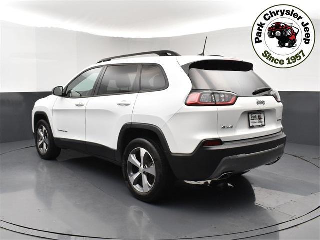 Photo of 2022 Bright White Clearcoat Jeep Cherokee