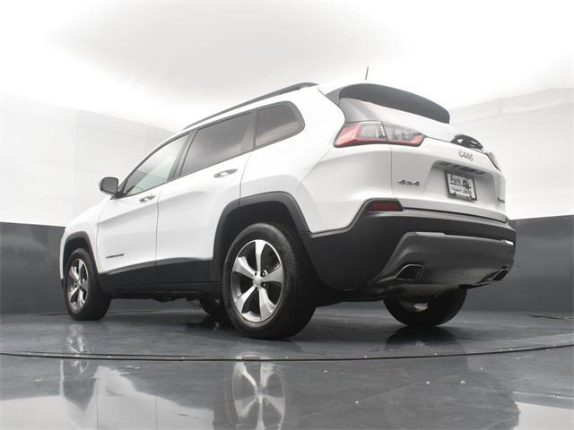 Photo of 2022 Bright White Clearcoat Jeep Cherokee