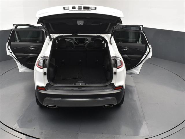 Photo of 2022 Bright White Clearcoat Jeep Cherokee