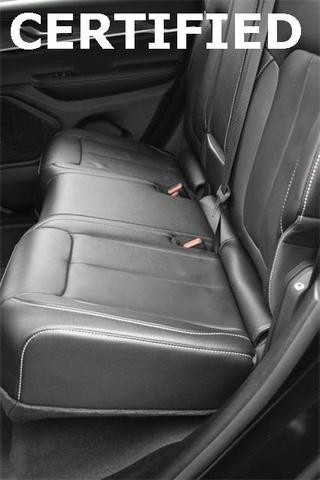 Photo of 2023 Diamond Black Crystal Pearlcoat Jeep Grand Cherokee