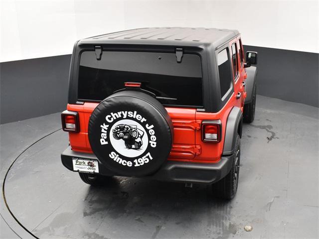 Photo of 2025 Firecracker Red Clearcoat Jeep Wrangler