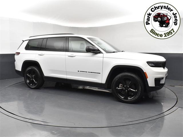 Photo of 2024 Bright White Clearcoat Jeep Grand Cherokee L