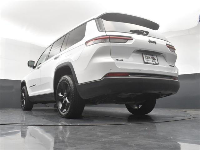 Photo of 2024 Bright White Clearcoat Jeep Grand Cherokee L