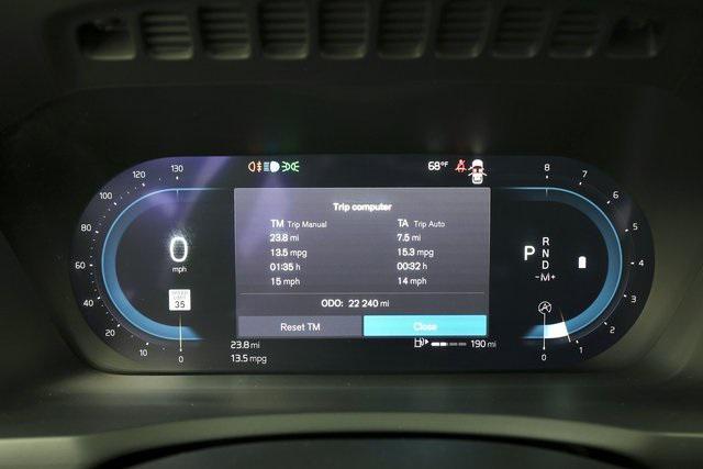 Photo of 2024 Crystal White Volvo XC90