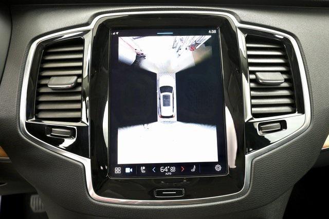 Photo of 2024 Crystal White Volvo XC90