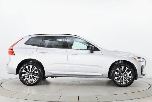 Photo of 2025 Silver Dawn Metallic Volvo XC60