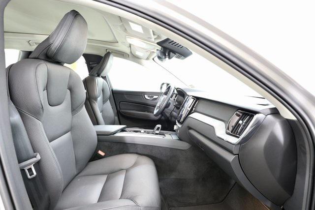 Photo of 2025 Silver Dawn Metallic Volvo XC60
