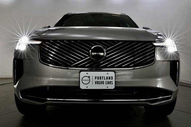 Photo of 2025 Silver Volvo XC90