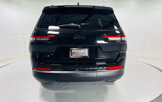 Photo of 2025 Diamond Black Jeep Grand Cherokee L