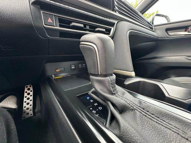 Photo of 2025 Ice Cap Toyota Camry