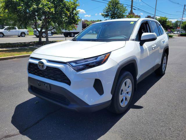 Photo of 2025 Ice Cap Toyota RAV4