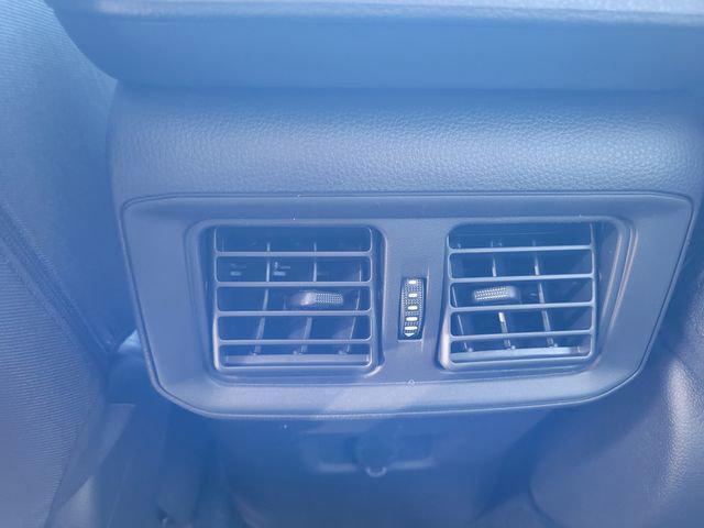 Photo of 2025 Ice Cap Toyota RAV4